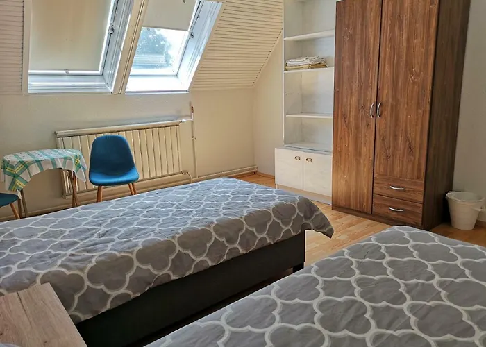 Family For 4-6 Person 아파트